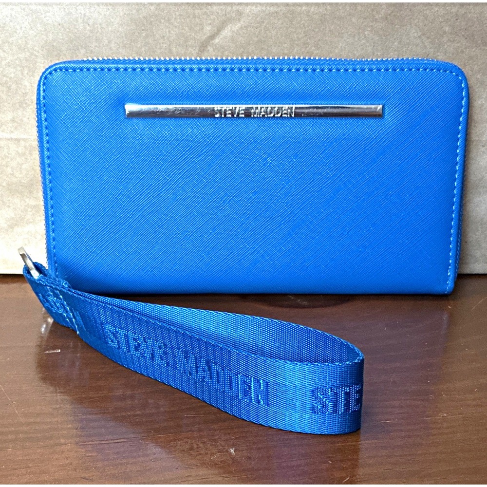Steve Madden Women's Blue Solid Zip-Around Wristlet Wallet Logo ID Credit Card
